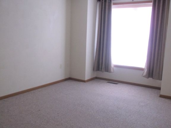 5th image of 239 W Center St