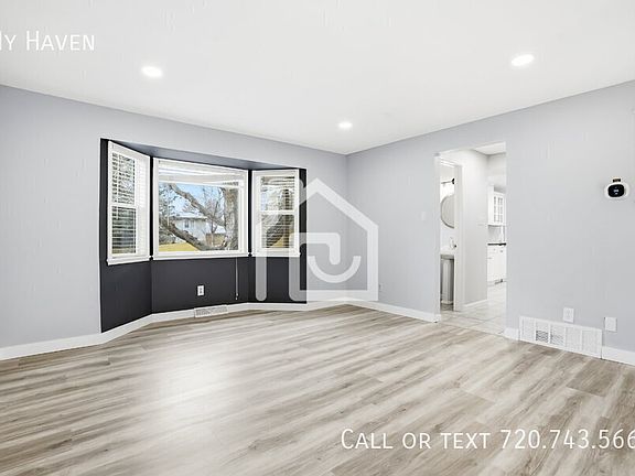 4th image of 2351 S Garland St