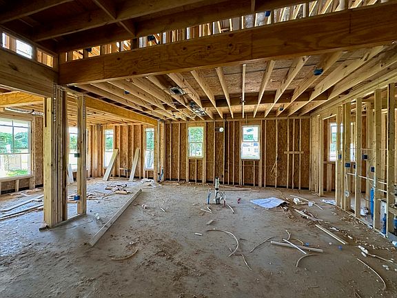5th image of 65 Independence Ln
