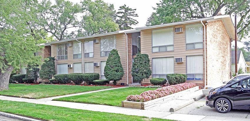 1st image of 1302 E Lincoln Ave #203
