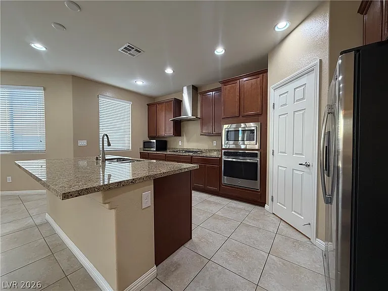 6176 Jennings Cove Ct — Photo 10