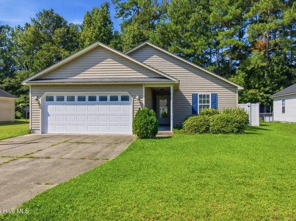 172 Oakley Drive, New Bern, NC 28560