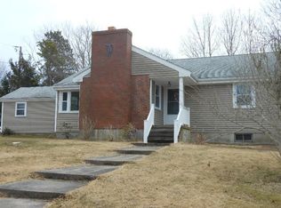 4 Wing Rd, Pocasset, MA 02559