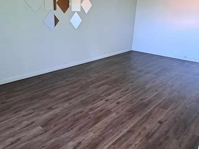 2105 Sunset Ln — Photo 2