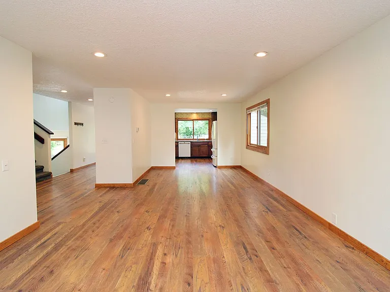 12047 SE 115th Ave — Photo 7
