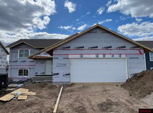 2205 Anchorage Dr, North Mankato, MN 56003