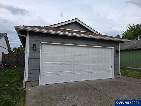 2nd image of 1336 Bluegrass St SE
