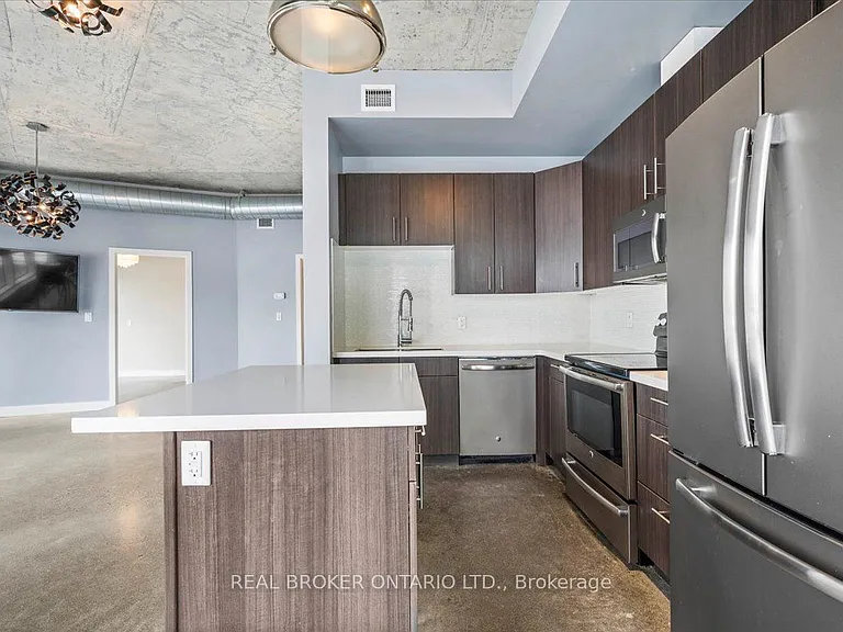 1 Victoria St S #203 — Photo 10