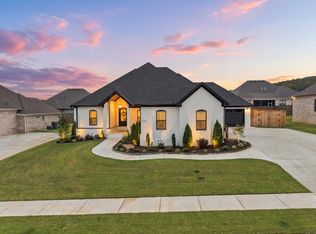 1655 Nantucket Dr, Conway, AR 72034