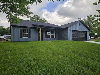 215 W Cofield Street, Aurora, MO, 65605