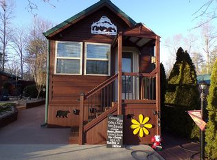 189 Stag Leap Dr, Cleveland, GA 30528