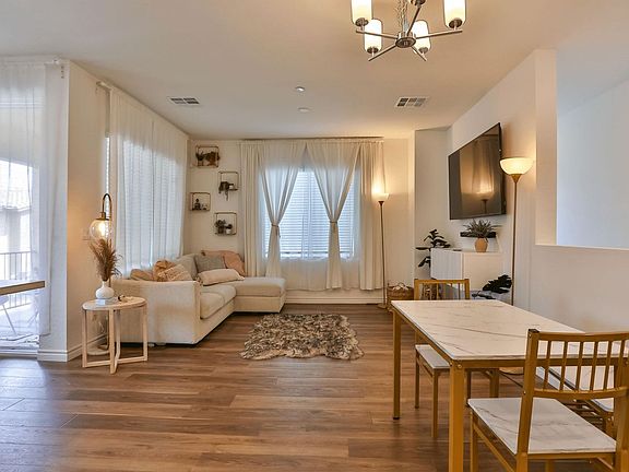 4th image of 25 Barbara Ln #42