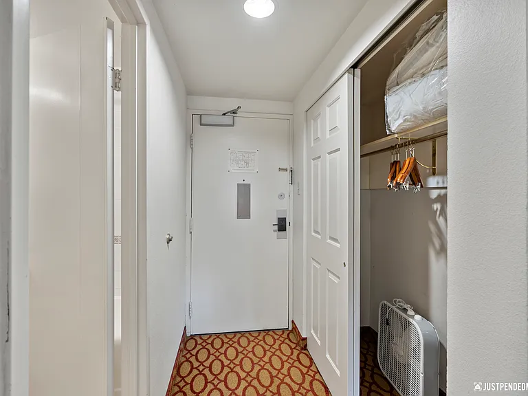 Anchorage Grand — Photo 20