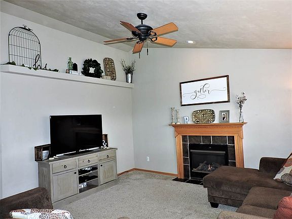 Spacious living room!