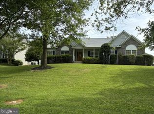 700 Fox Chase St, Warrenton, VA 20186