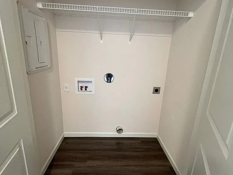 1439 Park West Ct #102 — Photo 12