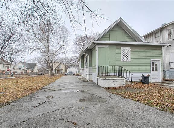 4th image of 343 White Ave