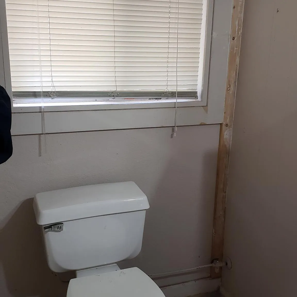 3 bed, 2132 sqft, $2,200 — Photo 2