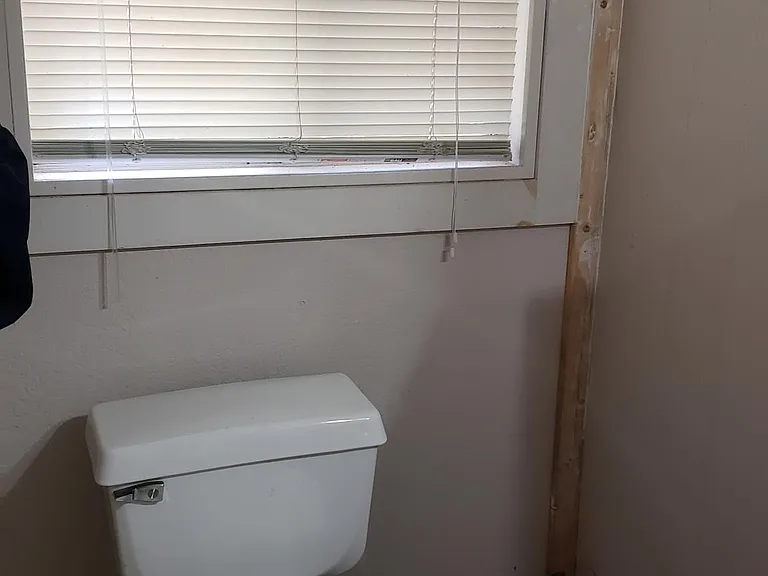 2515 Denison St — Photo 2
