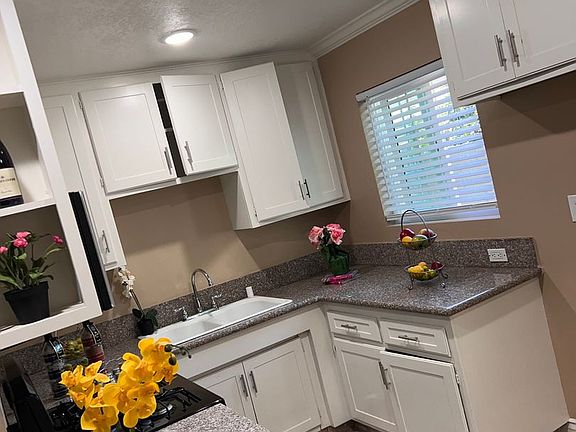 2nd image of 6830 Rosemead Blvd #7