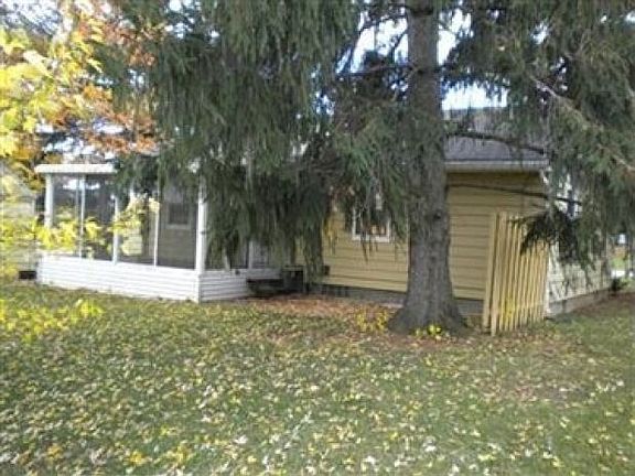4th image of 4257 Oxford Dr