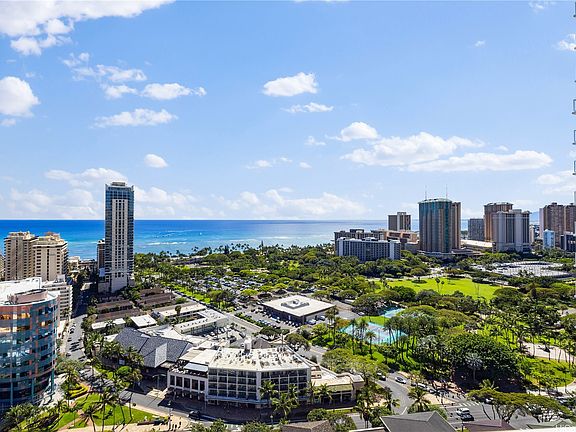 3rd image of 2139 Kuhio Ave #2802