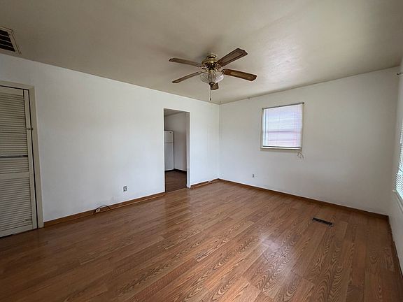 2nd image of 920 N 19th St