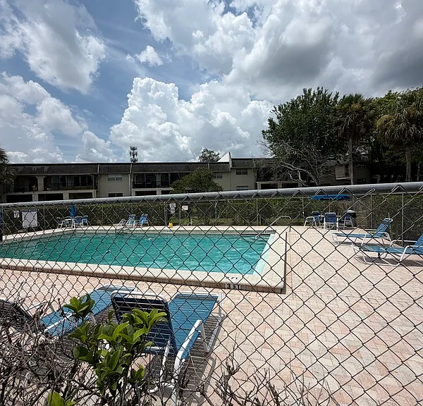 519 E San Sebastian Ct — Photo 12