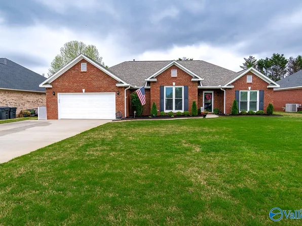 1122 London Pl SW, Decatur, AL 35603