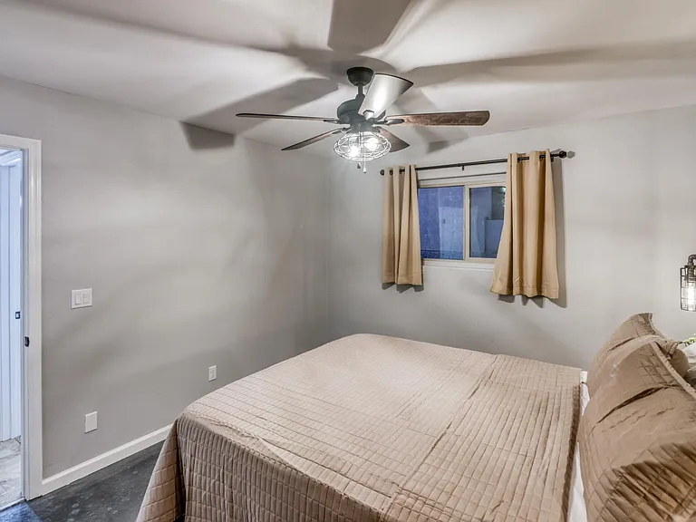2720 Southwind Ave — Photo 42