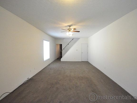 3rd image of 528 W 1st Ave