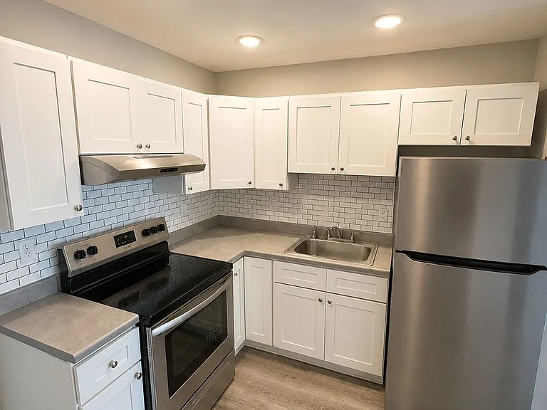 22 Arlington St #202 — Photo 7