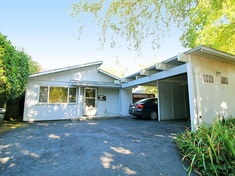 1st image of 1009-1011 SE Sherrett St #1009