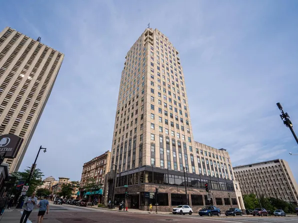 606 W Wisconsin AVENUE #1001, Milwaukee, WI 53203