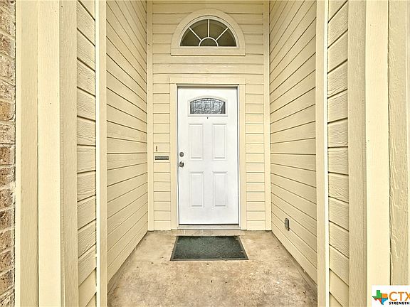 3rd image of 1130 Brandi Cir
