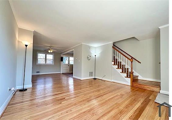 2nd image of 7613 Hillsway Ave