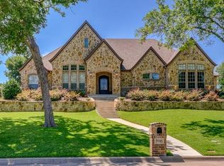 5916 Terrace Oaks Ln, Fort Worth, TX 76112