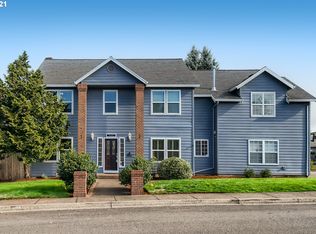 20425 NW Quail Hollow Dr, Portland, OR 97229