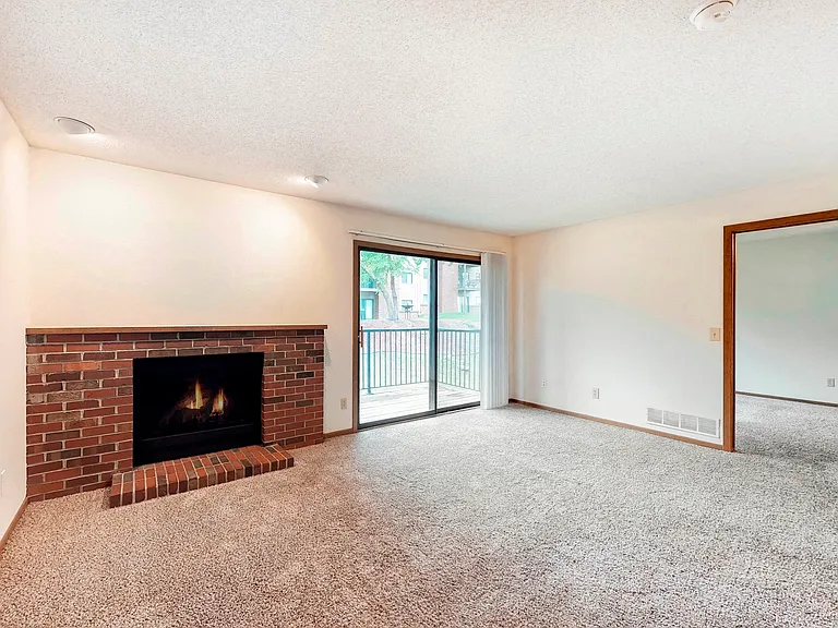 Washington Manor — Photo 19