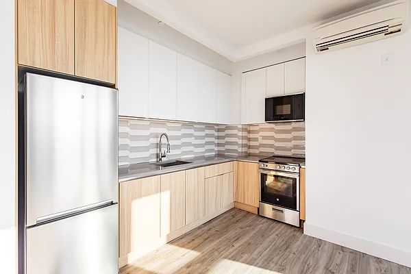 Rented by Nooklyn NYC LLC | media 7