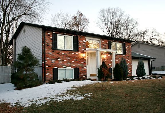 2nd image of 1832 Schulte Hill Dr