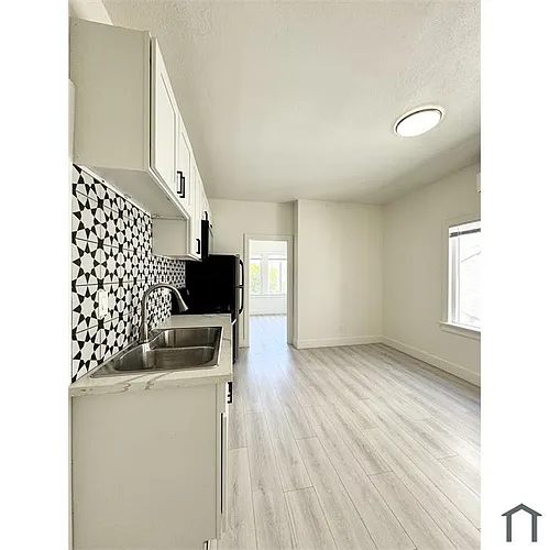 304 Patton St #A Photo 1