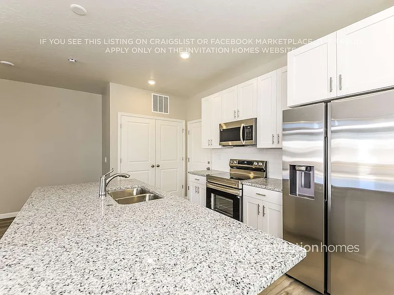 108 N Riverside Dr — Photo 7