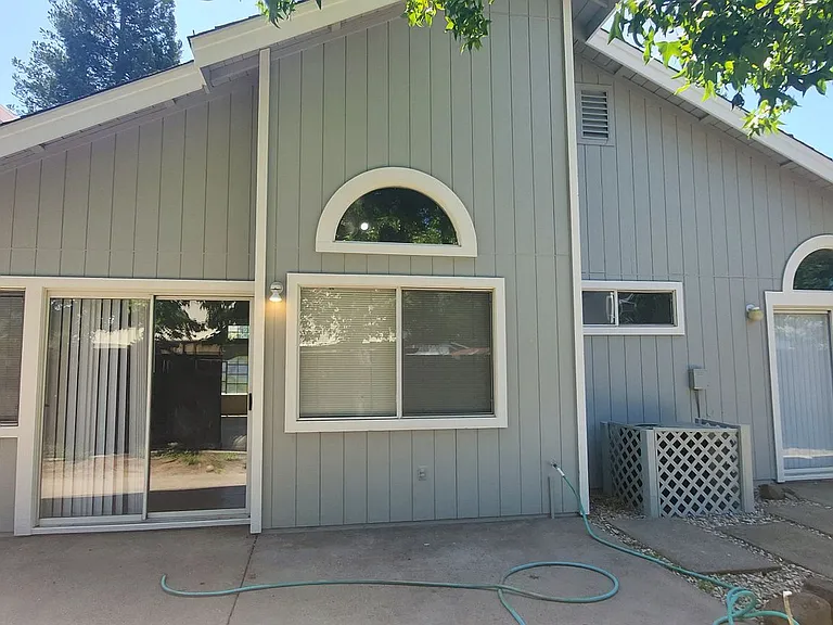 3835 Hunters Glen Pl — Photo 26