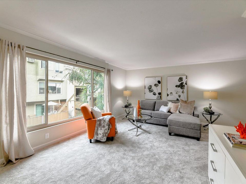 1st image of 490 Auburn Way APT 8