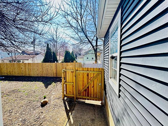 5th image of 1398 Lockbourne Rd
