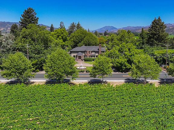 3rd image of 800 Zinfandel Ln