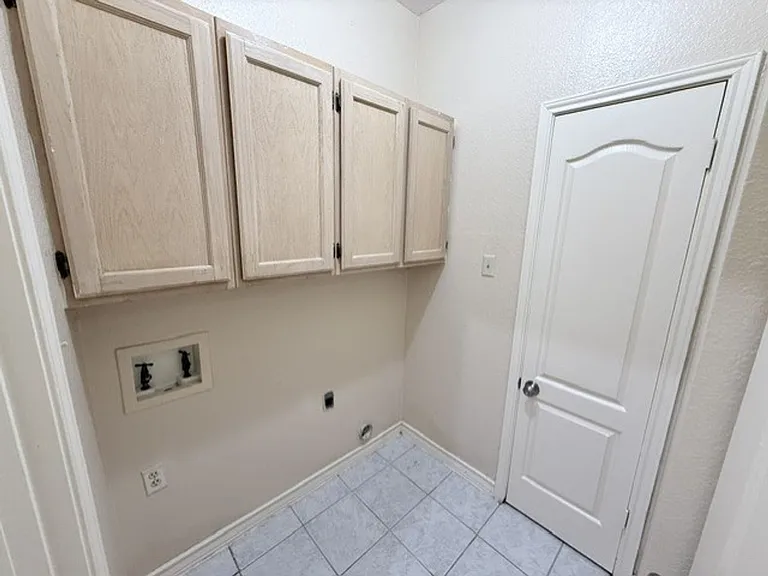 1420 Musser St — Photo 8