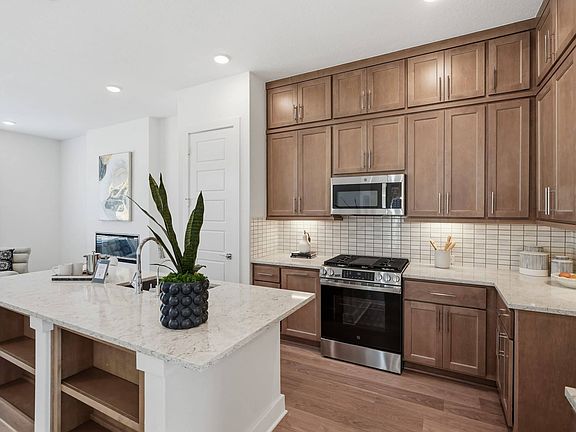 7th image of this home