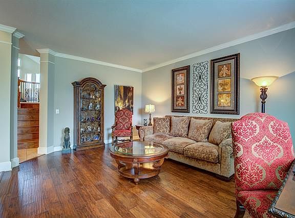 5th image of 105 Dunford Dr